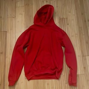 True Red GILDAN Heavy Blend Hoodie
